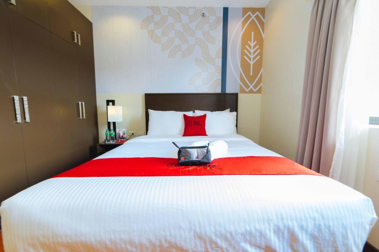 Hotel Reddoorz Premium @ Sta Rosa Tagaytay Road Silang Exterior foto