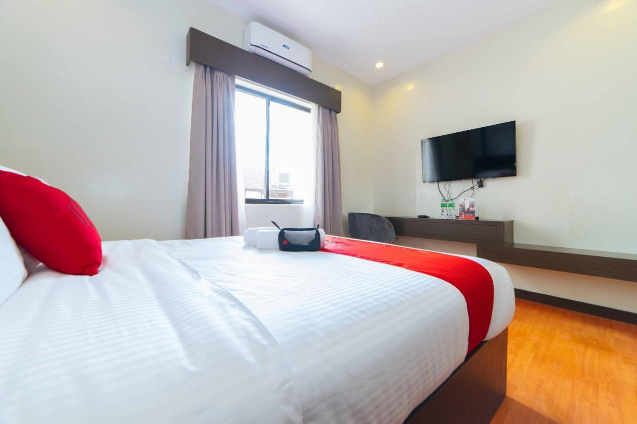 Hotel Reddoorz Premium @ Sta Rosa Tagaytay Road Silang Exterior foto